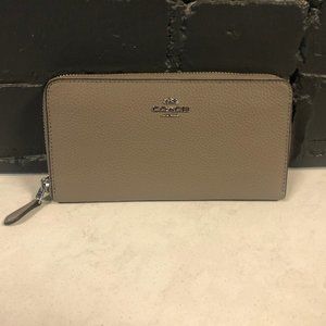 Coach Accordion Zip Wallet in Fog